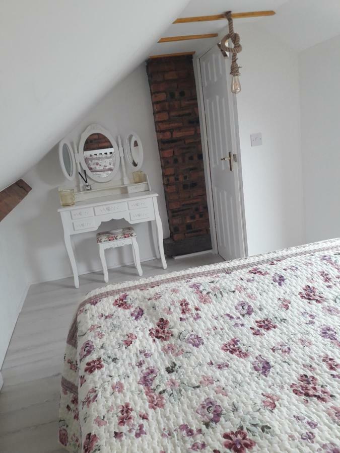 Vintage Double Bedroom Victoria 1 Ντανφέρμλιν Εξωτερικό φωτογραφία